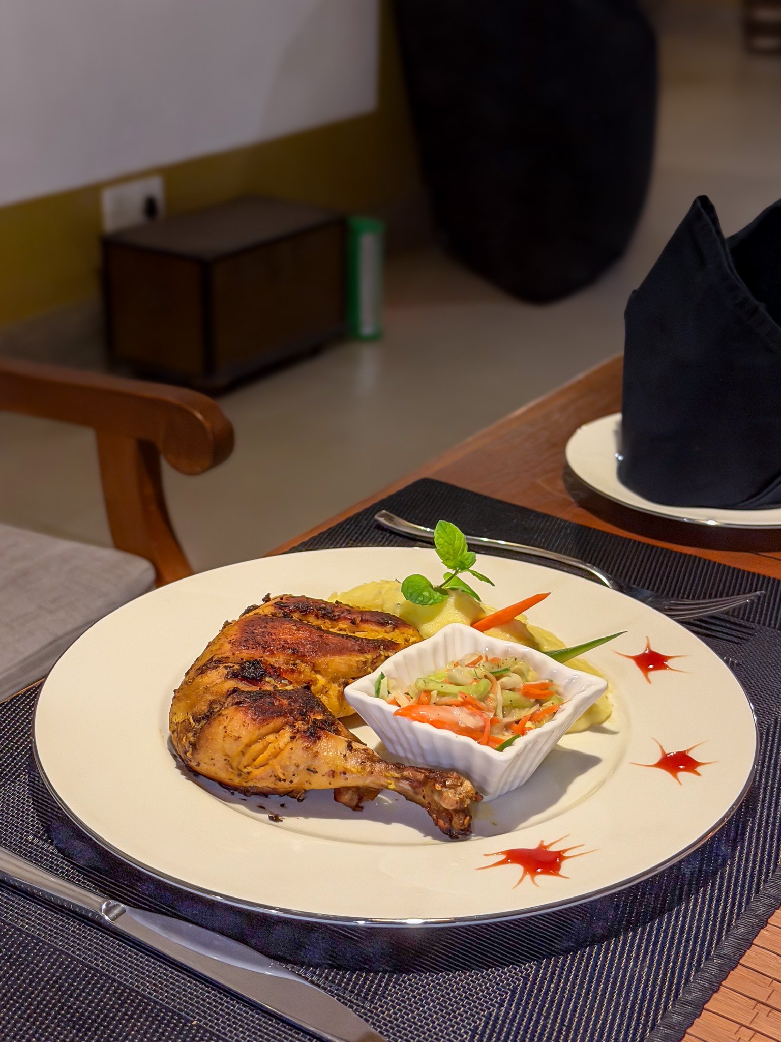 Misty Hills Villa - Dining Experience